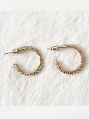 5/$15 🩷 MUST BUNDLE Gold Textured Hoop Earrings - Women Jewelry